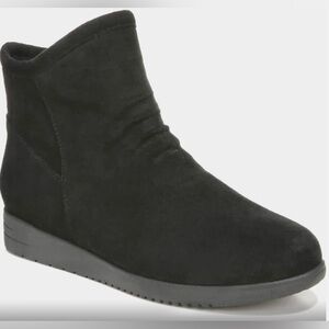 Soul Naturalizer Indie Faux Suede Zipper Booties in Black Size 5 New in Box